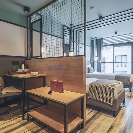 Life Demir فتحية