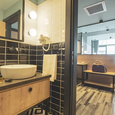 Life Demir فتحية